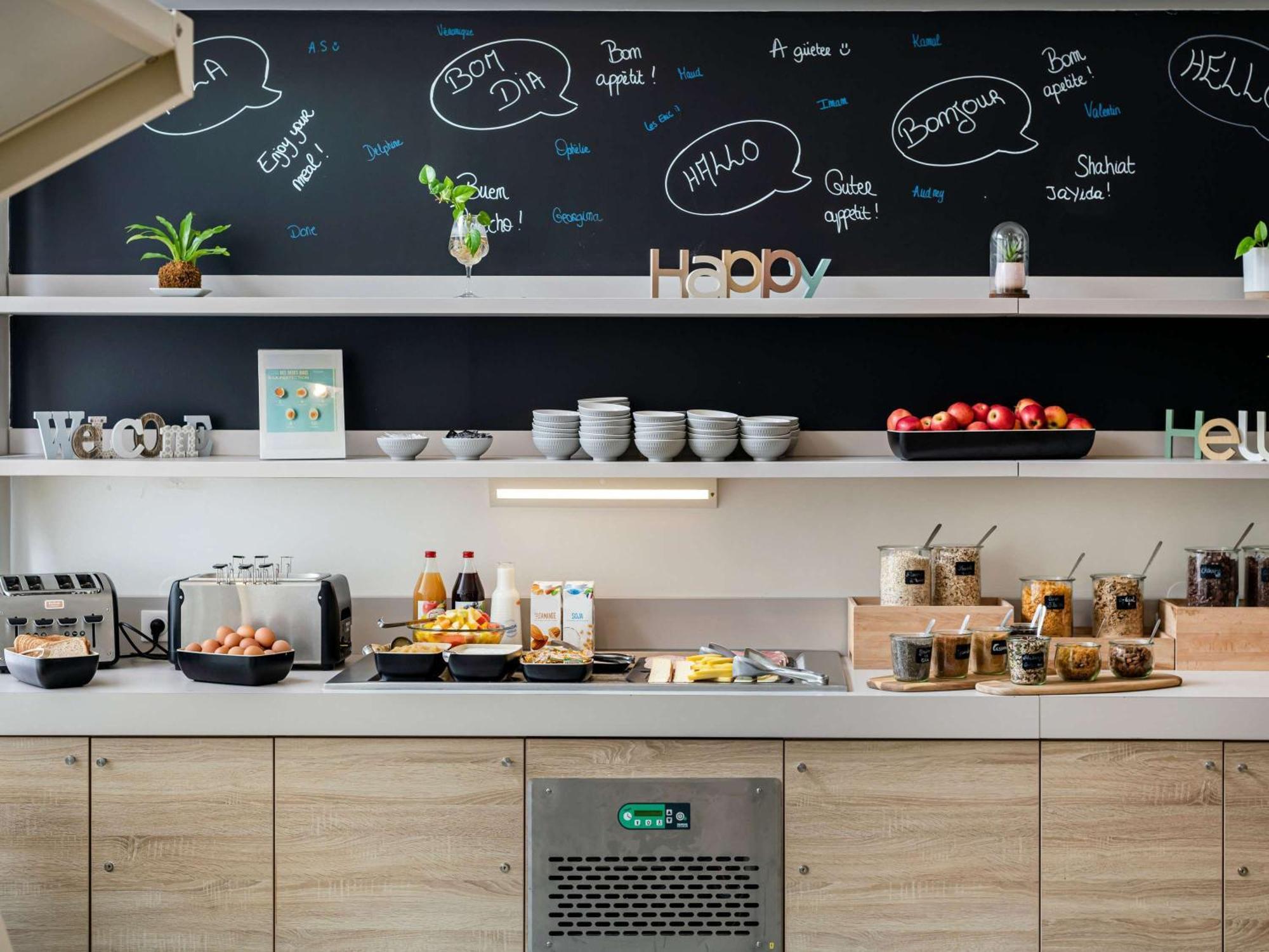 Ibis Styles Strasbourg Stade De La Meinau Экстерьер фото
